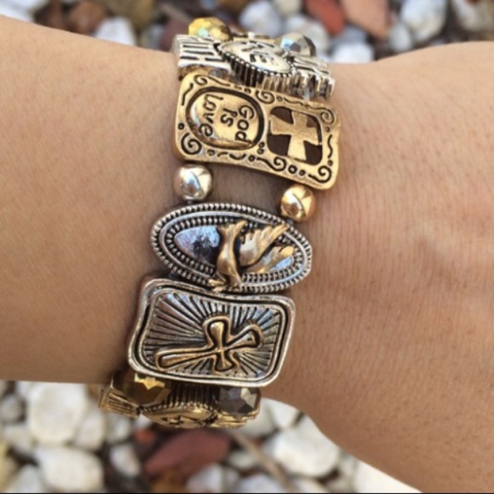 Last 1God is love stretch bracelet - Picture 3 of 4